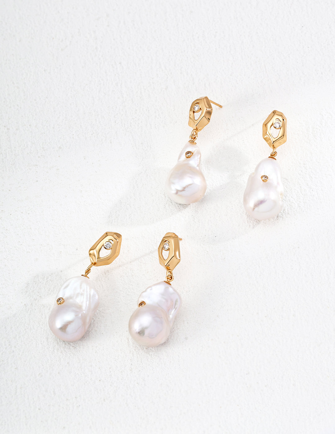 S925 Sterling Silver Vintage Natural Baroque Pearl & Zircon Earrings (E01260-2)