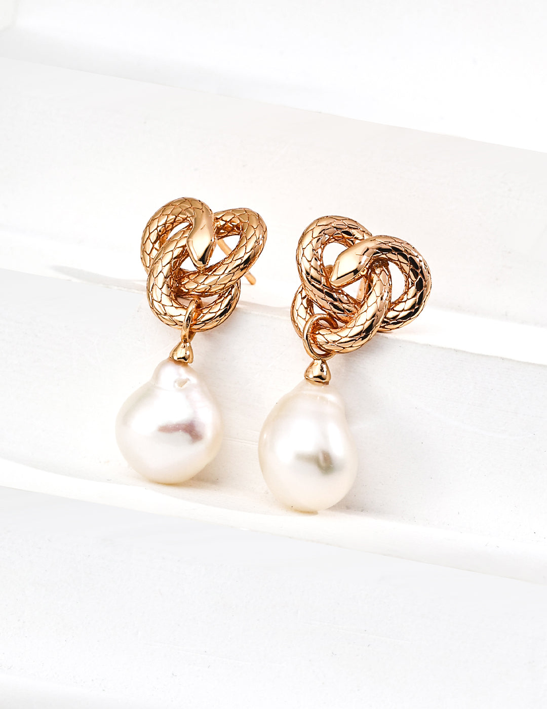 S925 Sterling Silver Vintage Natural Baroque Pearl Earrings with Serpent Totem (E01300-2)