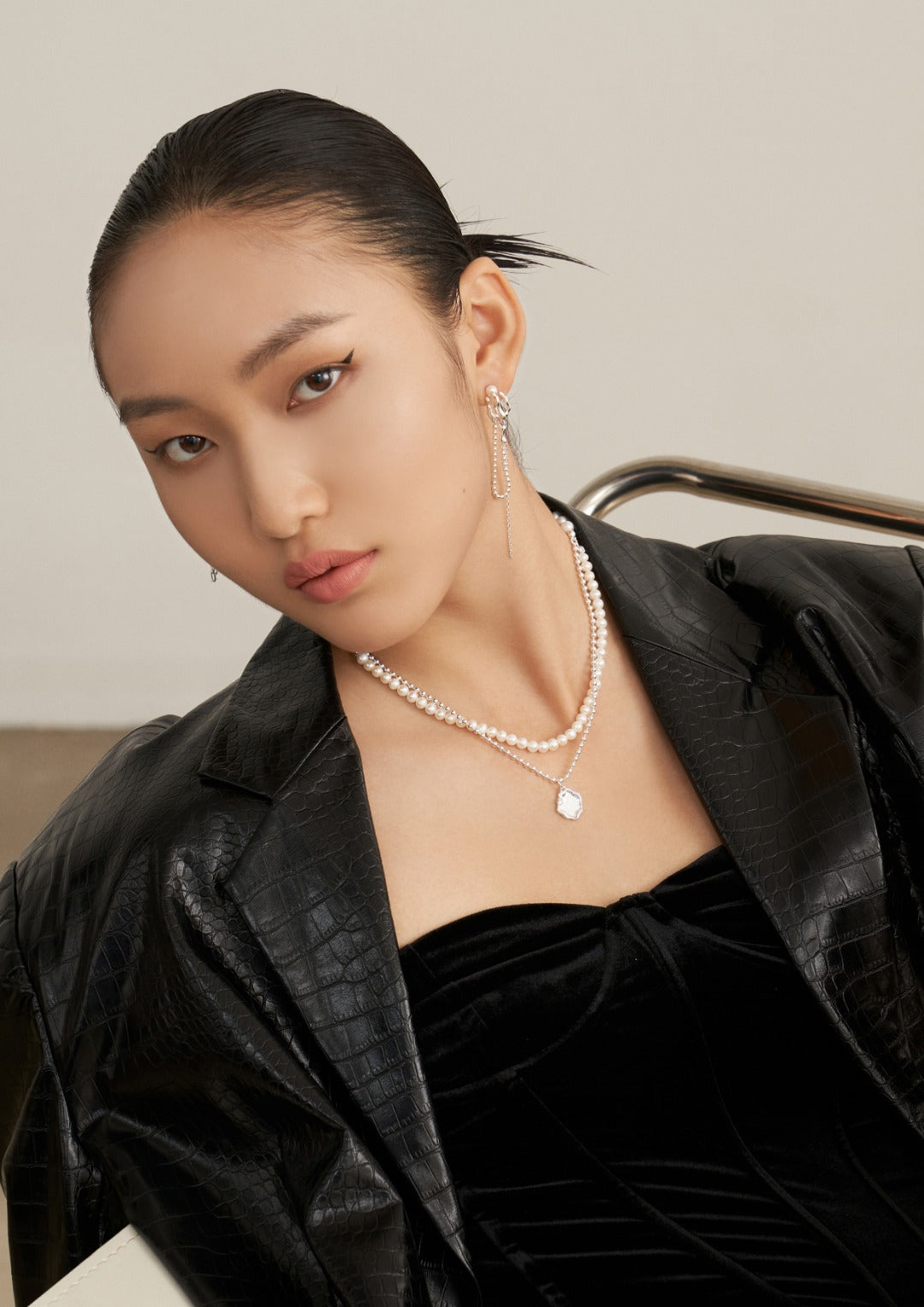 S925 Sterling Silver Pearl Double-Layer Necklace (D0235)