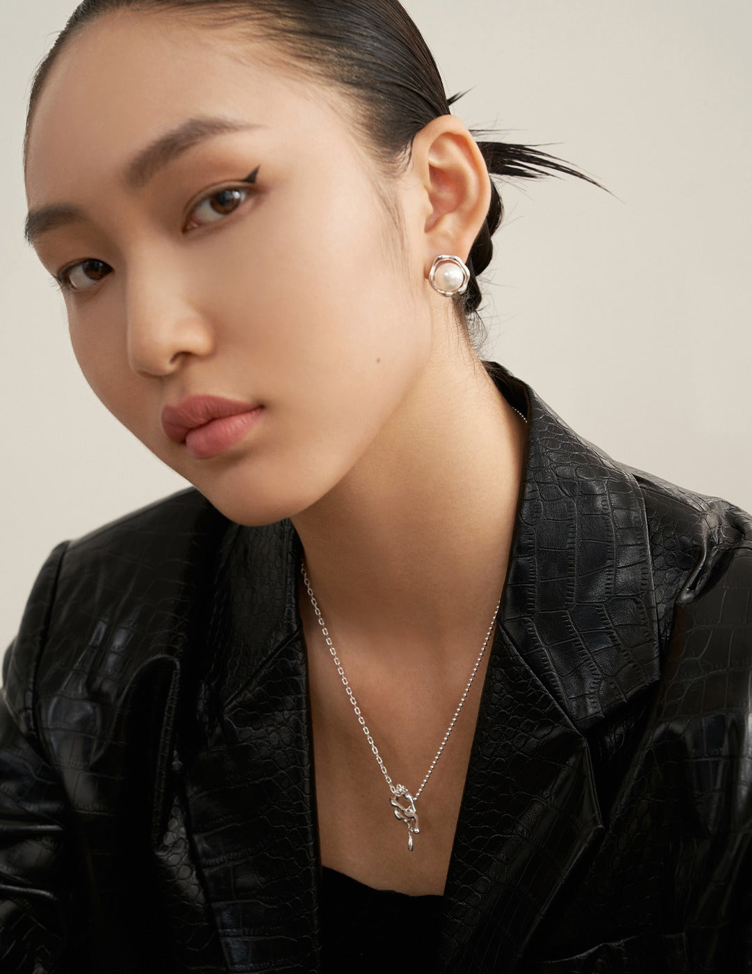 S925 Sterling Silver Pearl Earrings (E0762)