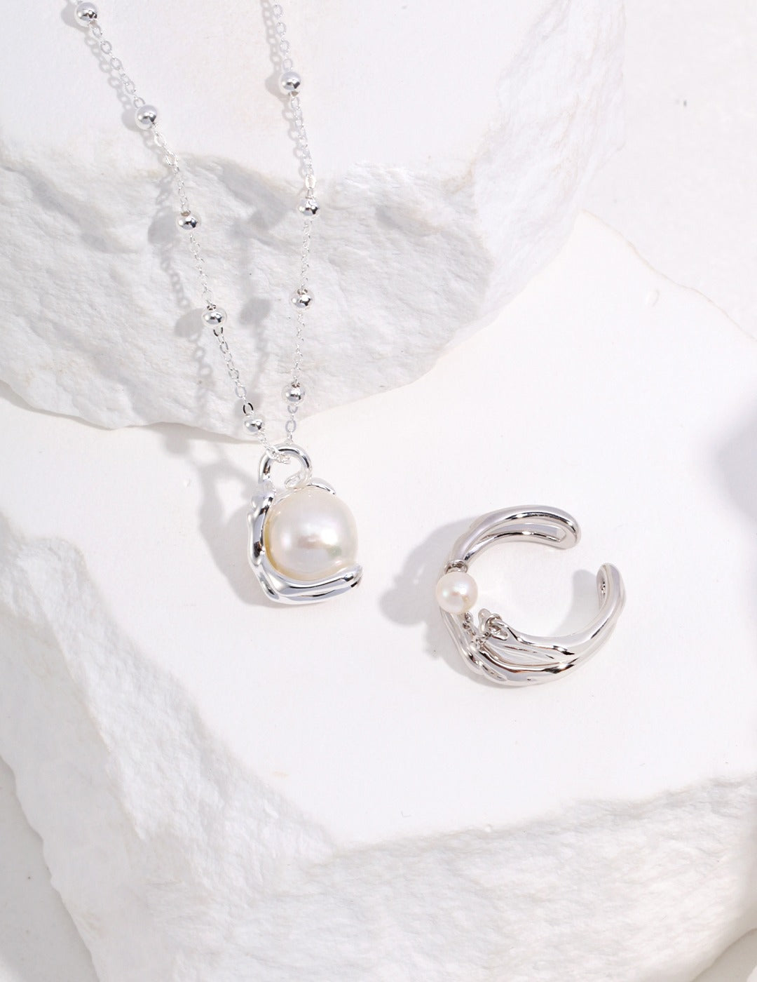 S925 Sterling Silver Round Baroque Pearl Necklace (YD0037)