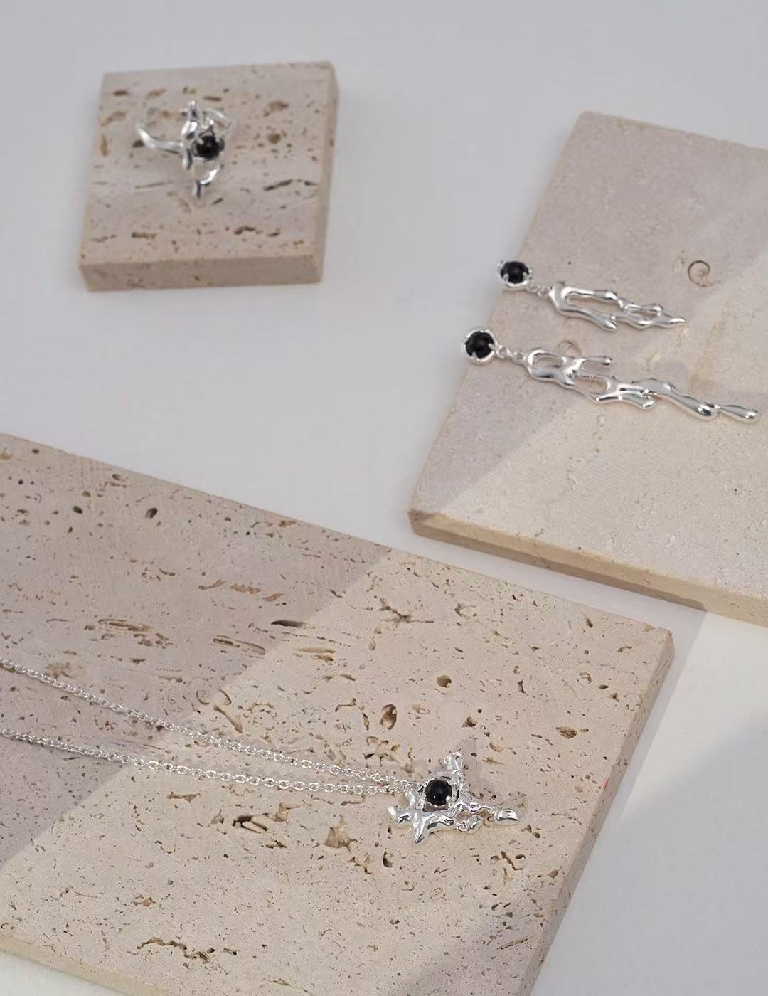 S925 Sterling Silver AB-style Asymmetric Earrings with Natural Black Agate (E0821)