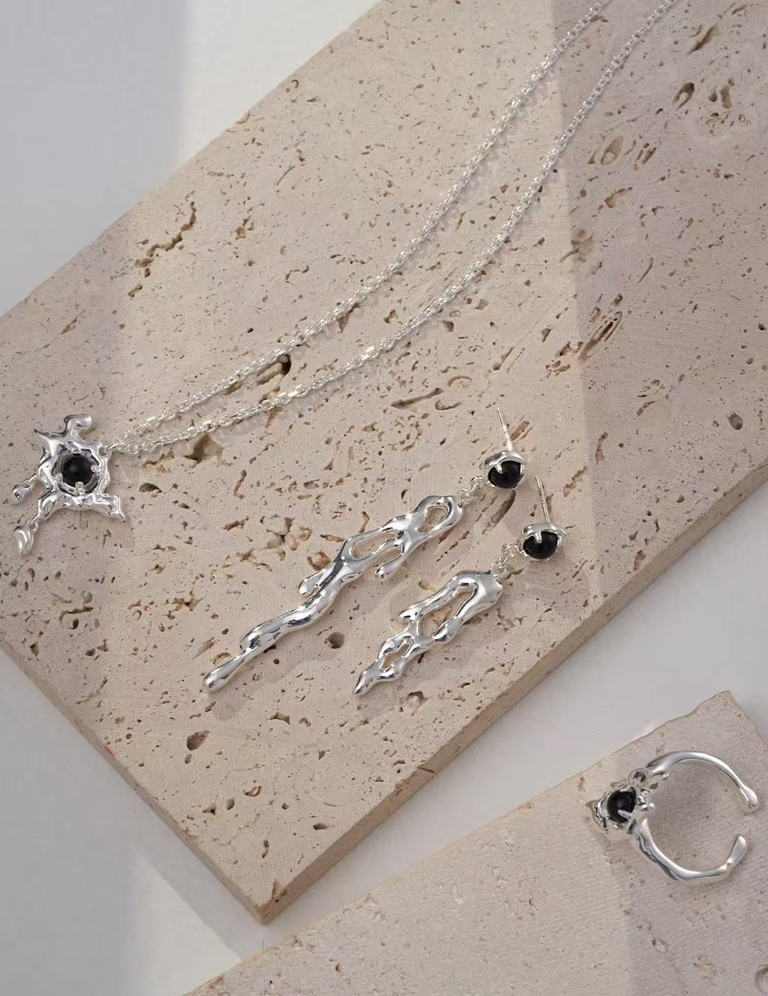 S925 Sterling Silver AB-style Asymmetric Earrings with Natural Black Agate (E0821)