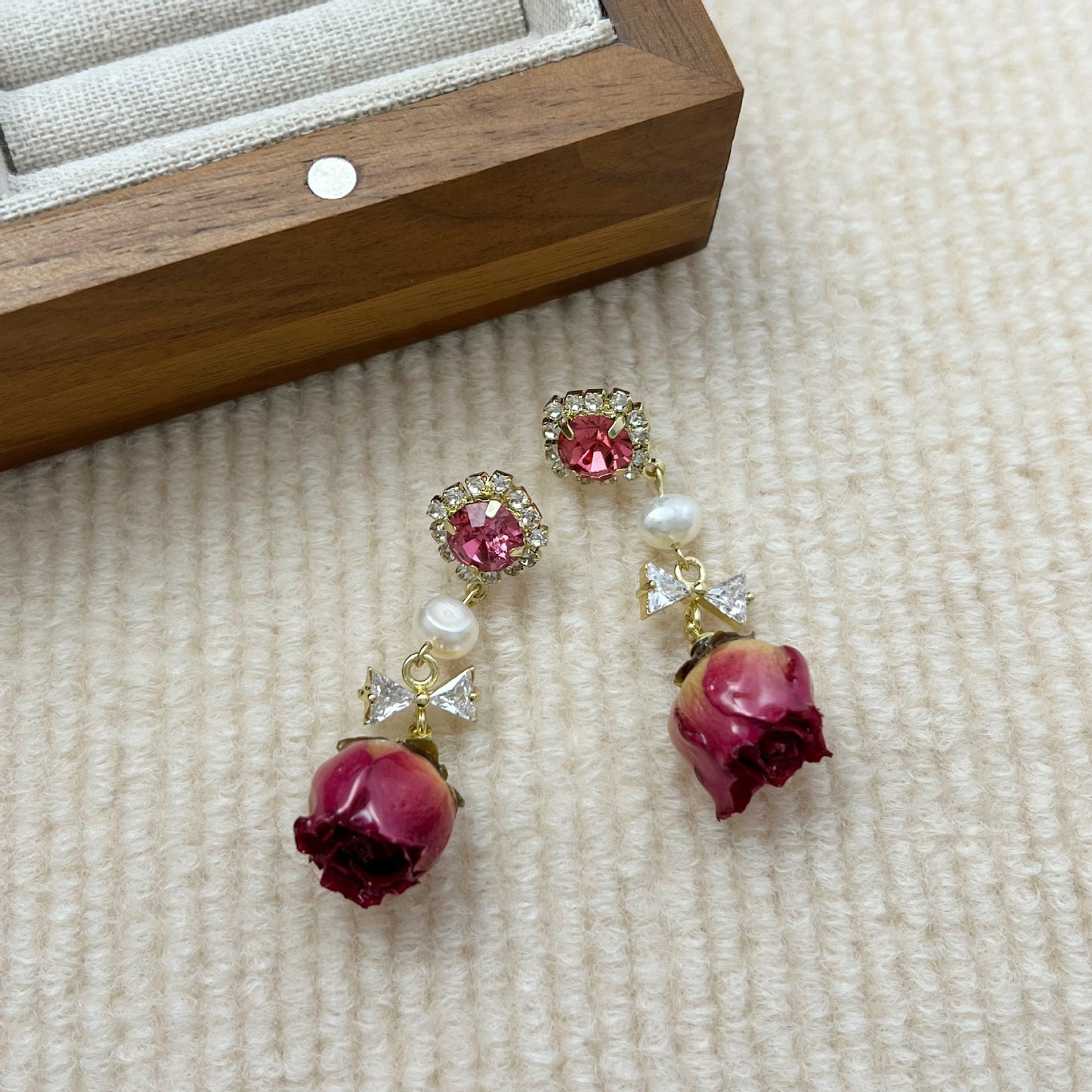 Preserved Flower Earrings - Niche Vintage Forest-Style Freshwater Pearl Rose Earrings (TE35)
