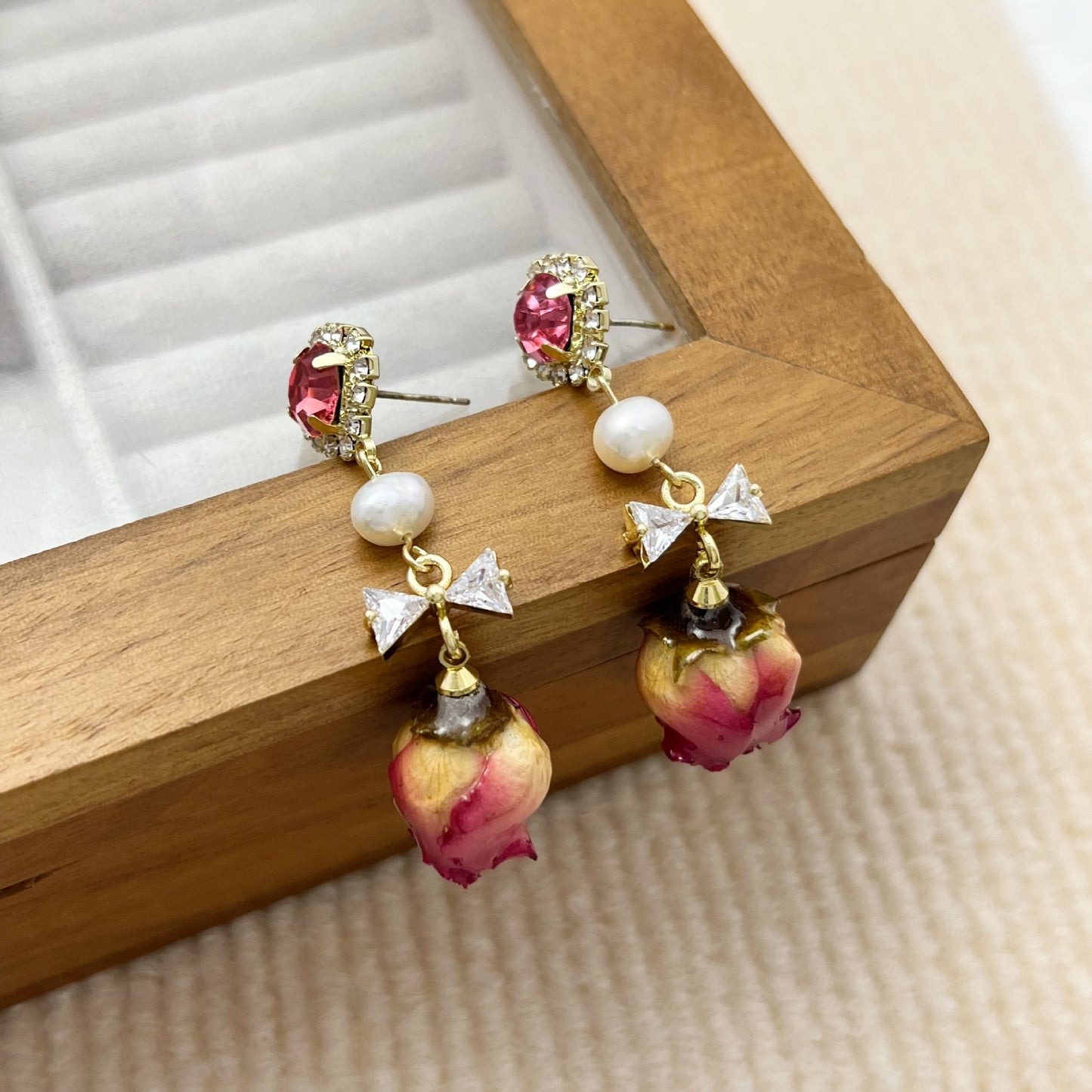 Preserved Flower Earrings - Niche Vintage Forest-Style Freshwater Pearl Rose Earrings (TE35)
