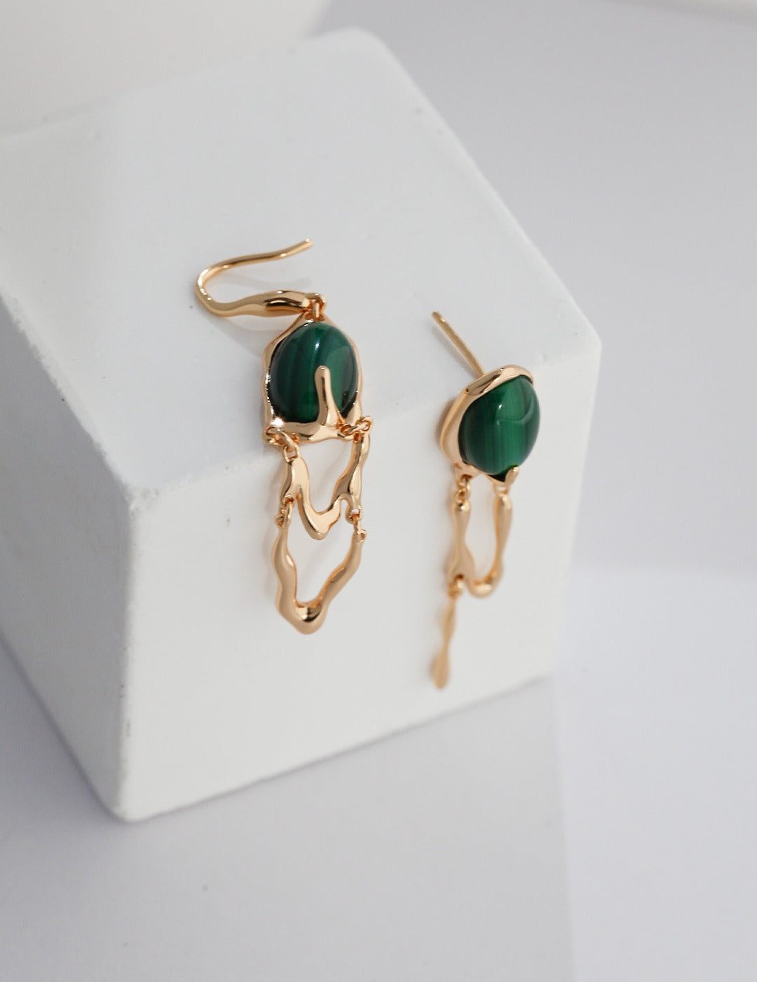 S925 Sterling Silver AB-Style Asymmetrical Earrings with Natural Malachite | Natural Black Onyx (E0856)