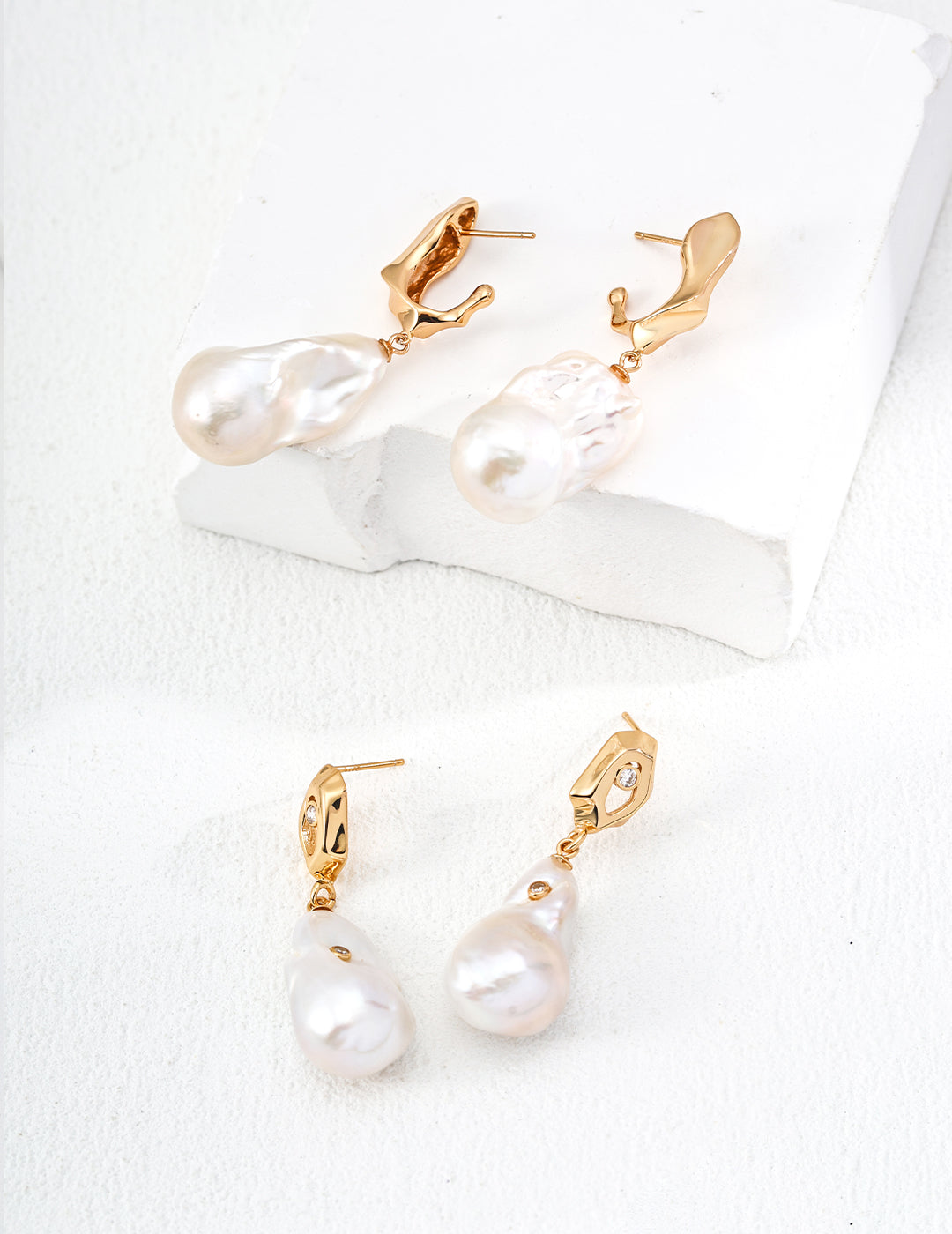S925 Sterling Silver Vintage Natural Baroque Pearl & Zircon Earrings (E01260-2)