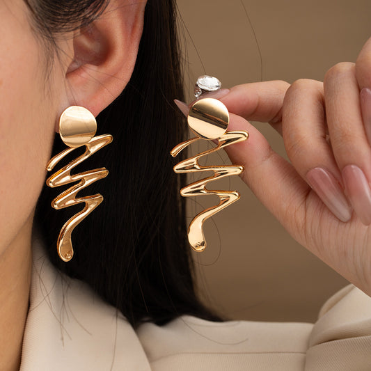 Retro-style Long Irregular Teardrop Stud Earring (TE14)