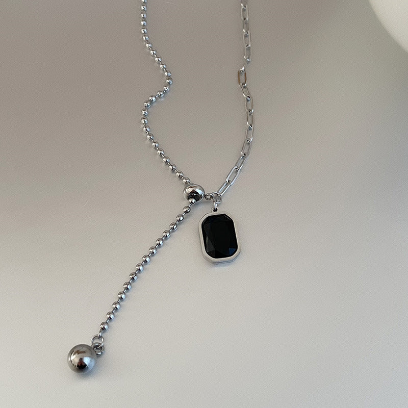 Titanium Steel Niche Pull-Design Black Gemstone Pendant Necklace (TX09)