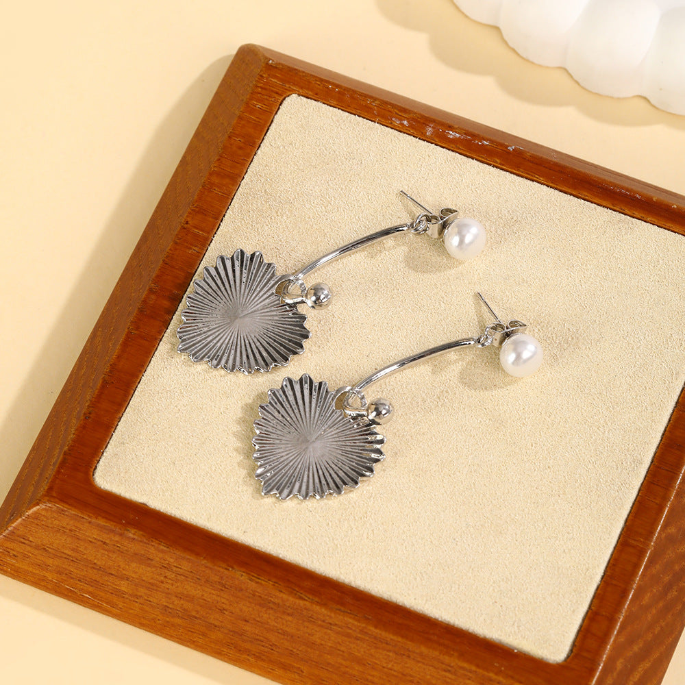 French Retro Niche Design Pearl Drop Back-hook Earrings with Textured Heart Studs (TE20)