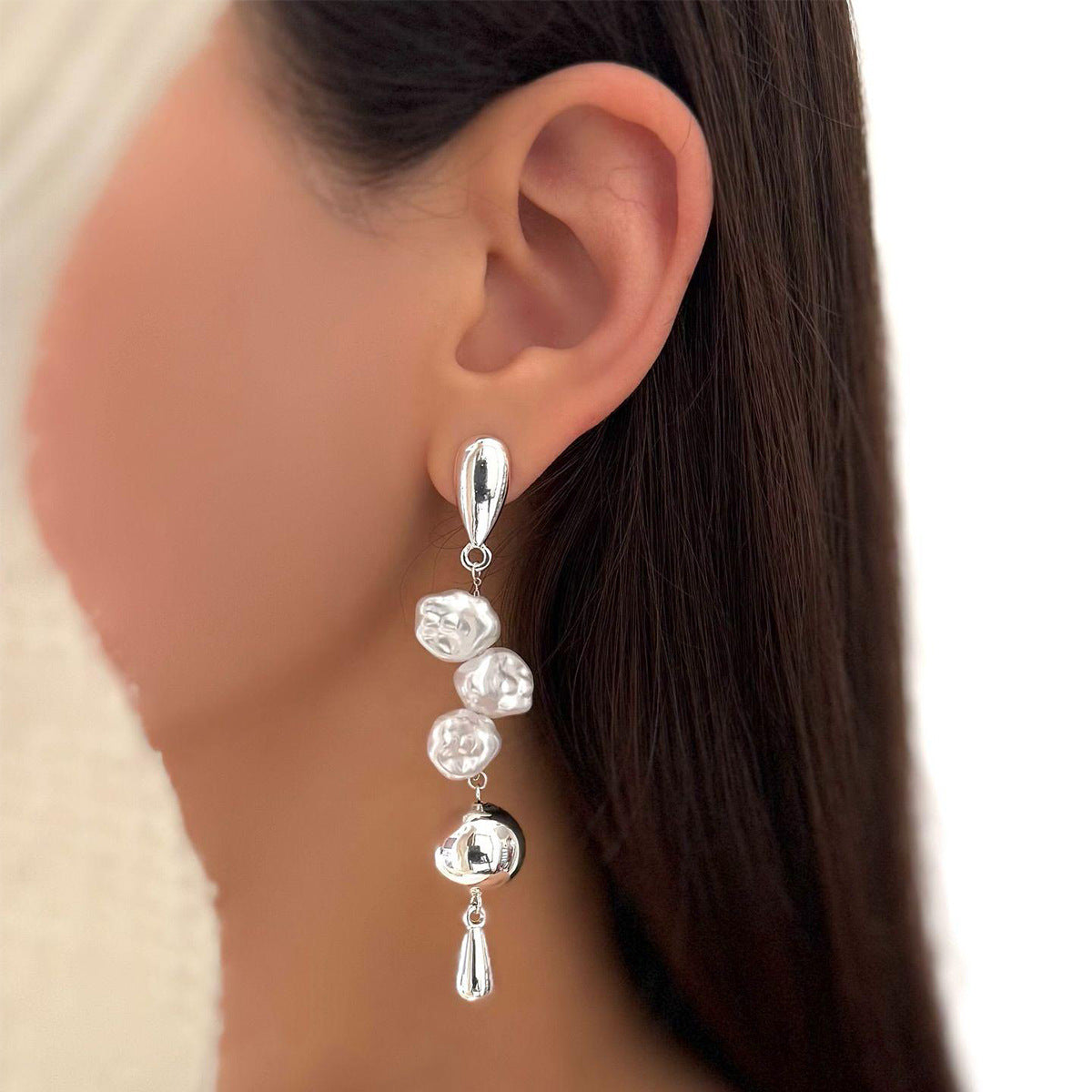 Baroque-style Irregular Pearl Teardrop Earrings - Minimalist Versatile Drop Earrings (TE32)