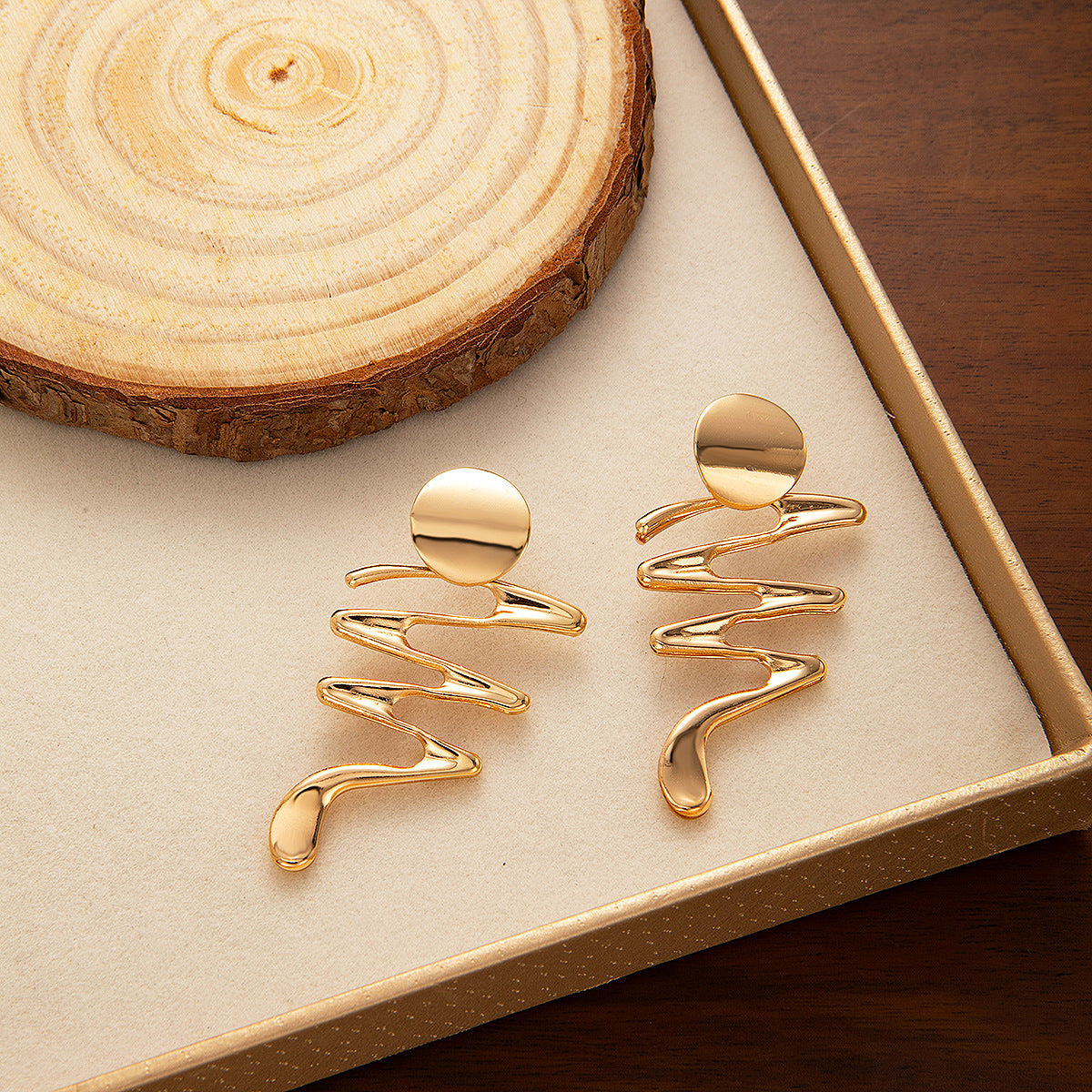 Retro-style Long Irregular Teardrop Stud Earring (TE14)