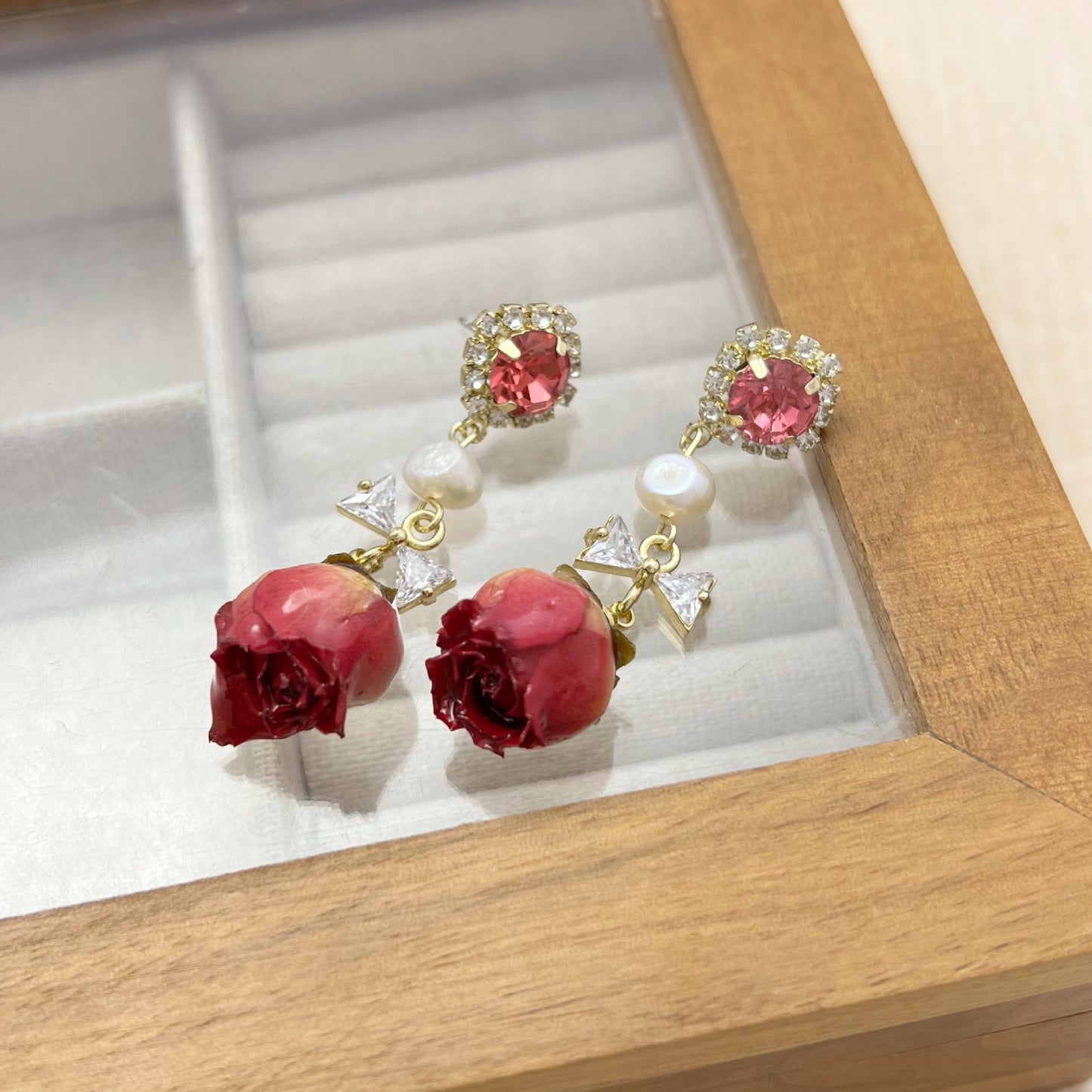 Preserved Flower Earrings - Niche Vintage Forest-Style Freshwater Pearl Rose Earrings (TE35)